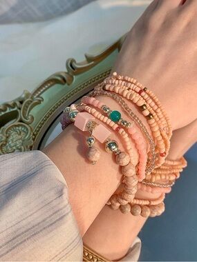 New! Stacked Peach Multi Beaded Bracelet Set (NWT)